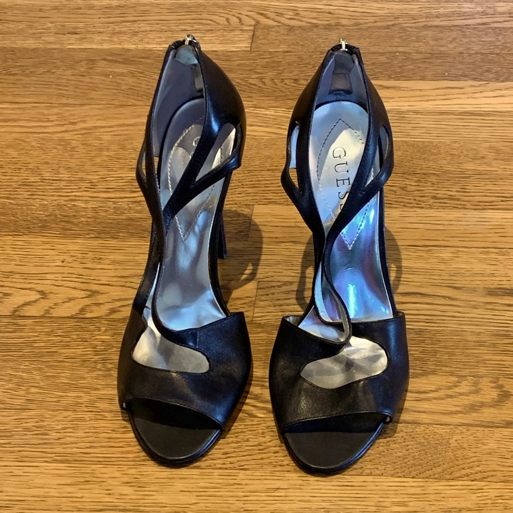 Guess heels, black with zipper detail
